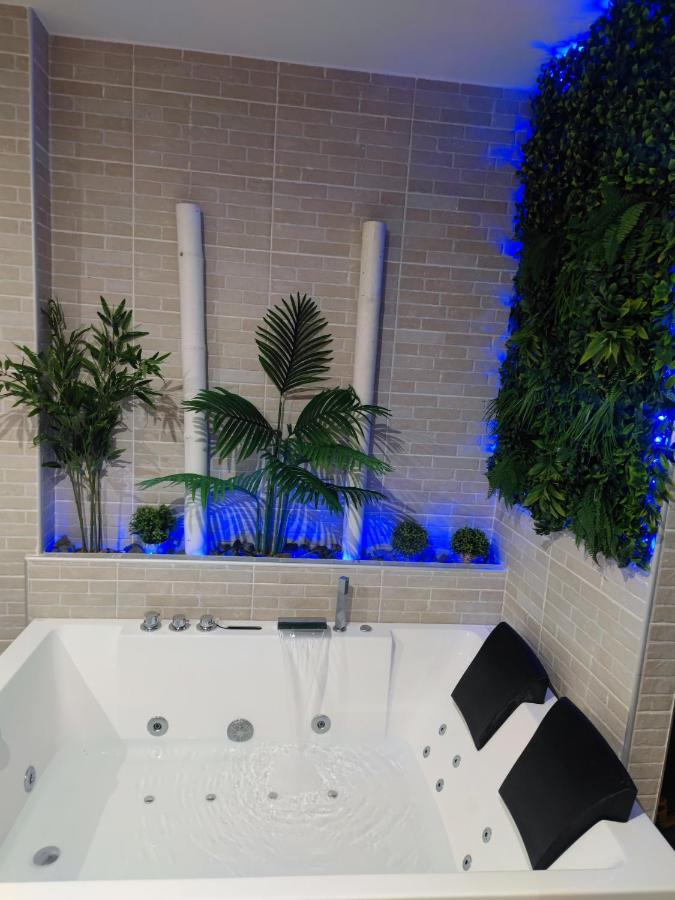 Espectacular Apartamento Con Spa Privado Miami Playa Exterior foto